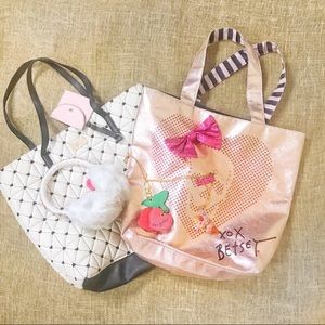 6 piece Betsey Johnson Lot Totes Necklace Scarf